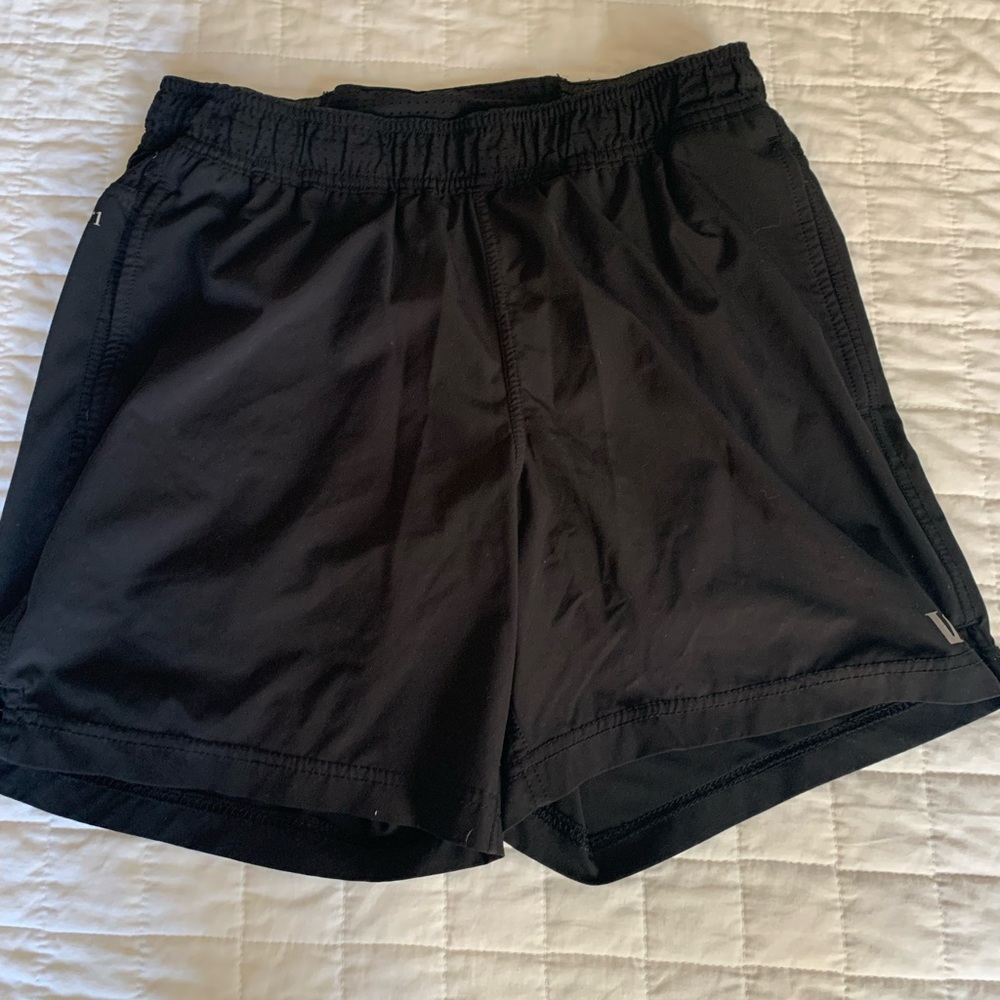 Vouri Shorts